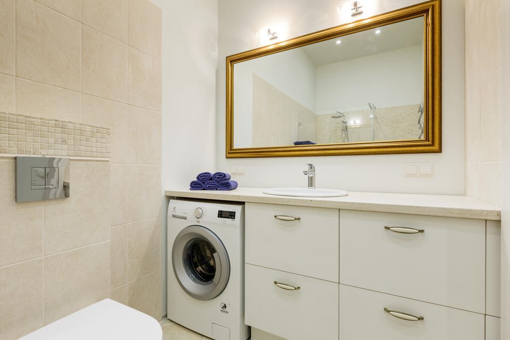 Apartment Center Avenue *